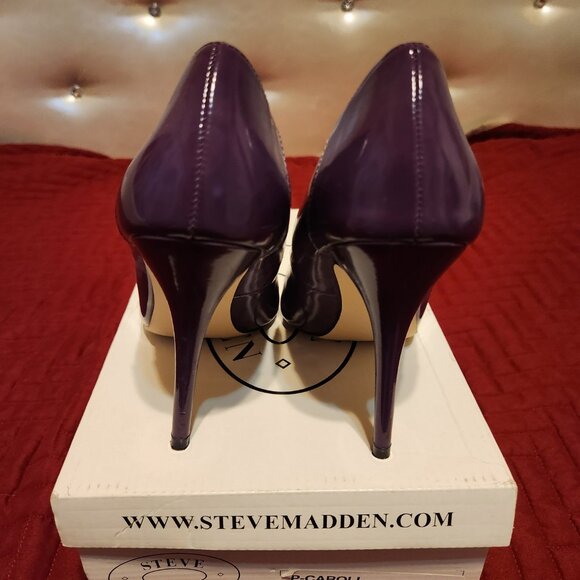 Women's size 7 Steve Madden Purple Patent Pump - Picture 4 of 5